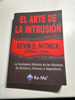 El Arte de la Intrusión