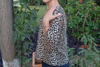 Blusa Leopardo Beige y Negro