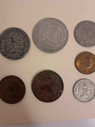 Monedas de México y Perú Varias