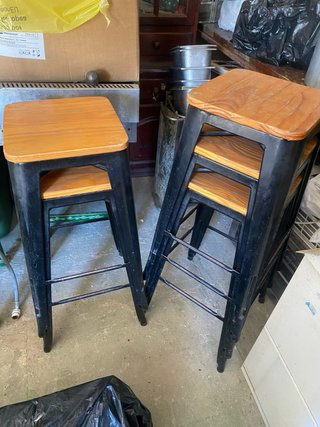 Set de 2 Taburetes de Hierro y Madera