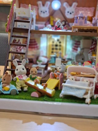 Casa de muñecas Sylvanian Families customizada