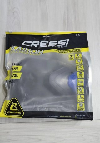 Máscara de snorkel Cressi Kairon Negra y azul.