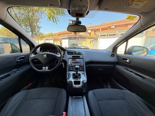 Peugeot 5008 2016