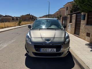 Peugeot 5008 2016