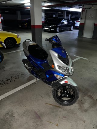 Peugeot  Speedfight 2 2004