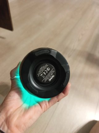Altavoz Portátil con Luz LED