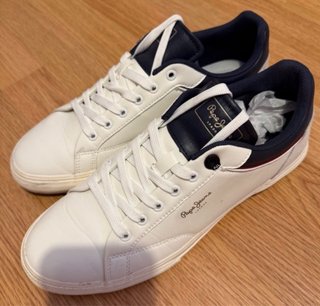 Zapatillas Pepe Jeans Blancas y Azul Marino
