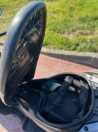 Moto Scooter Suzuki 125cc Negra