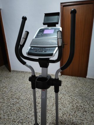 Elíptica NordicTrack SpaceSaver SE7i Muy cuidada.