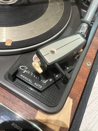 Tocadiscos Portátil Garrard Stereo 2003