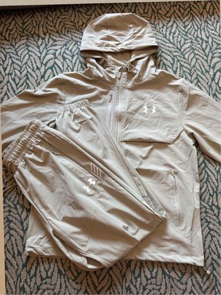 Tuta Under Armour grigia