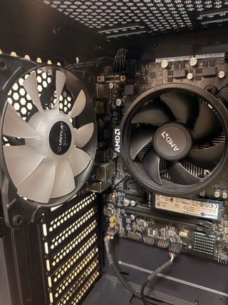 PC da Gaming Submariner Ryzen 7 5700G / 32GB di RAM