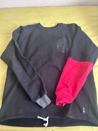 Sudadera GRMY bicolor negra y roja Talla S