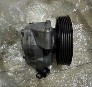 Bomba de direção Ford S-Max WA6 ref. 6G913A696