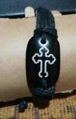 Pulsera de cuero con cruz para hombre