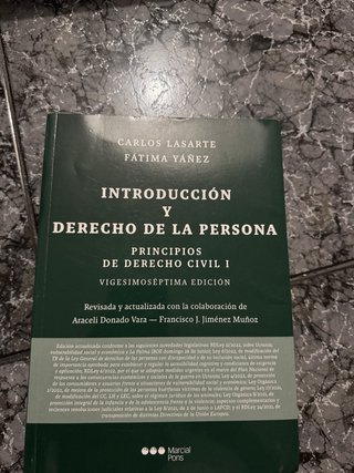Lote 7 libros 1º Derecho UNED – Nuevos / Como nuev