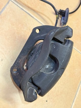 Pinza de freno Mercedes Benz