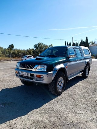 Mitsubishi L 200 2000