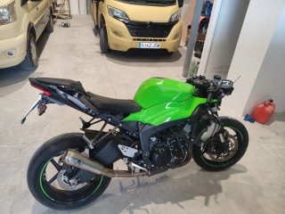 Kawasaki ZX6R 2025