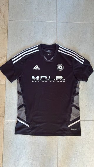 Camiseta Adidas exclusiva morad