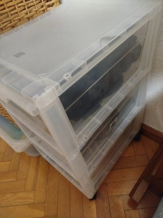 Cajonera de plástico transparente