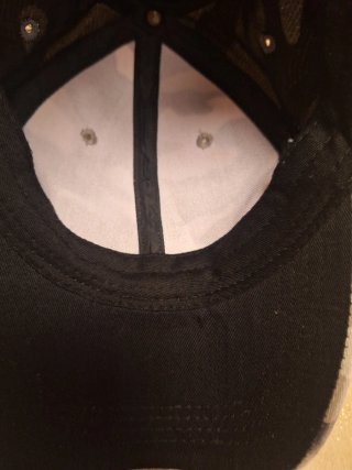 Gorra con Estampado Camuflaje Gris