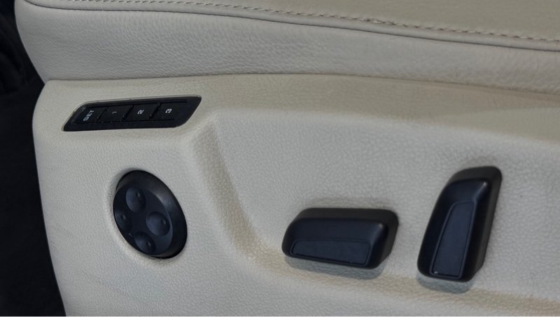 Škoda Superb 2.0 TDI CR Limited Edition 2013, foto 16