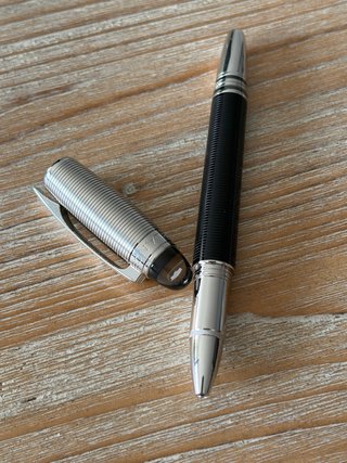 Lote 4 Montblanc: 2 Roller y 2 Bolígrafos