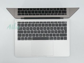 MacBook Air 13" (2018) Intel Core i5 1.6GHz 2 núcleos - SSD 128GB - RAM 8GB - Plata