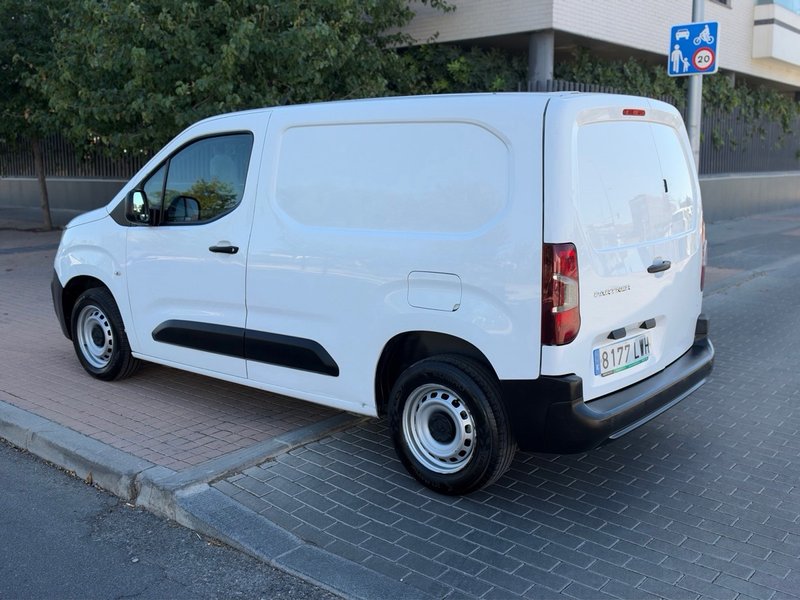 Peugeot Partner 2022, foto 3