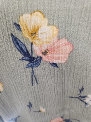 Blusa Verde Floral H&M Talla S