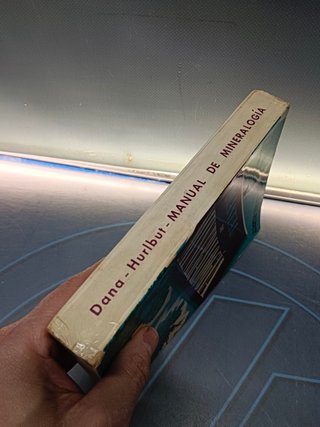 libro, Manual de Mineralogía. Dana-Hurlbut. Año 1960. buen estado