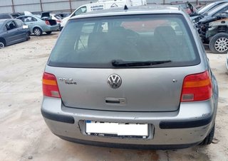 Paragolpes volkswagen golf iv berlina (1j1) 469385