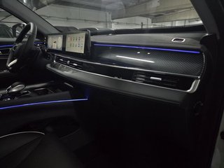 Ebro S700 1.5 TGDI PHEV Premium E-CVT