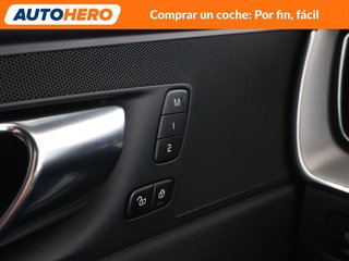 Volvo XC60 2.0 B4 Mild-Hybrid R Design 2WD