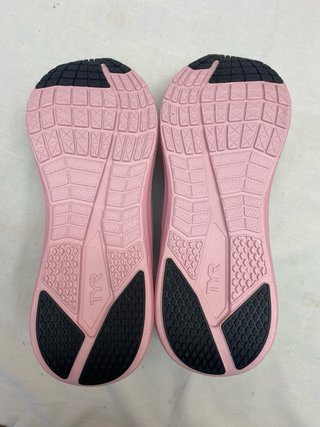 Zapatillas deportivas TYR talla 42