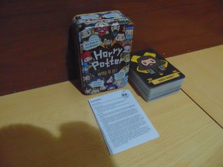 HARRY POTTER Pack de 2 Libros y Juego de Cartas.