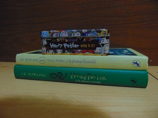 HARRY POTTER Pack de 2 Libros y Juego de Cartas.