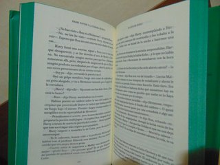 HARRY POTTER Pack de 2 Libros y Juego de Cartas.