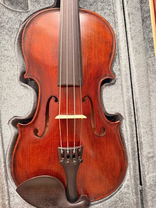 Violín 408