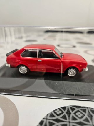 Coche a escala 1/43