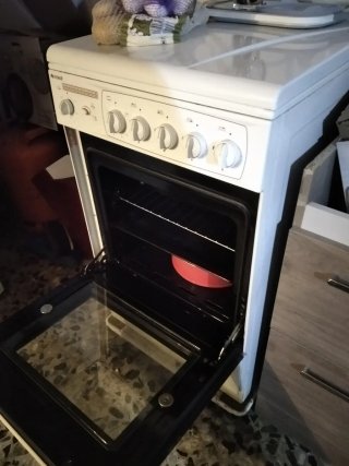 Cocina de gas Indesit con horno