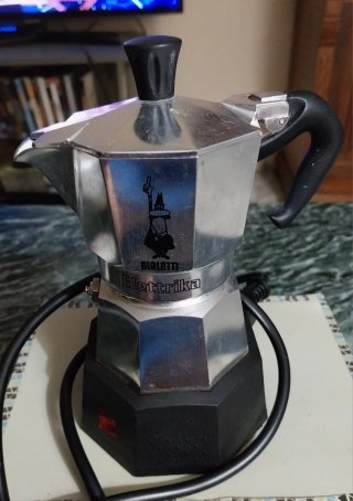 Cafetera Italiana Electrónica, me costó 50€