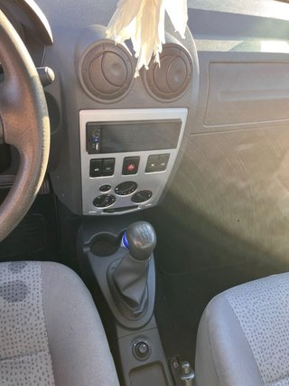 Dacia Logan 2006
