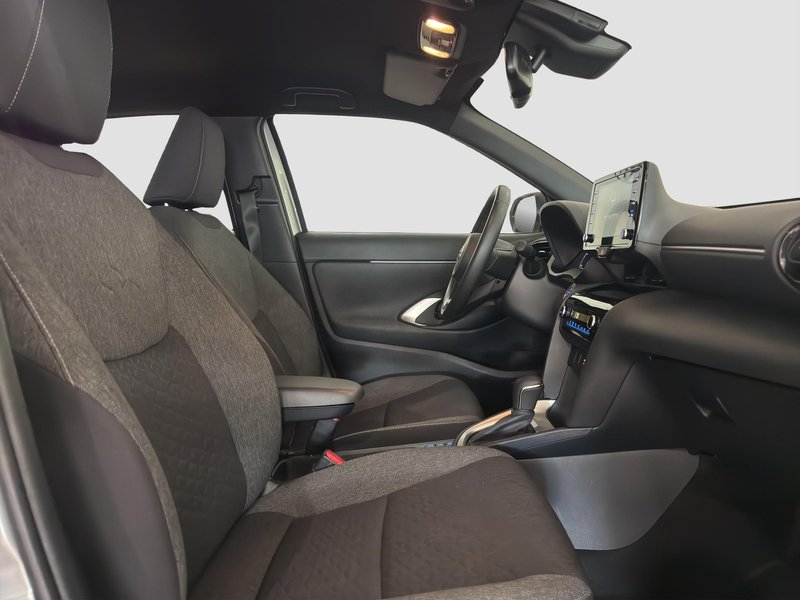 Toyota Yaris 2021, foto 6