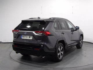 TOYOTA Rav4 2.5l PLUG-IN 300PH (e-CVT) Advance