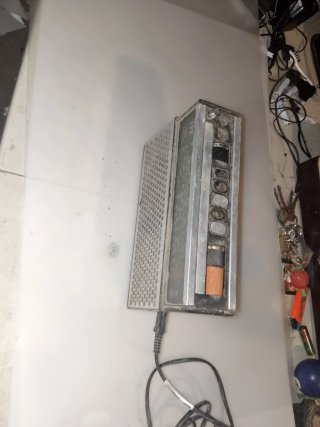 Radio Transistor ITT Tiny Automatic Plata