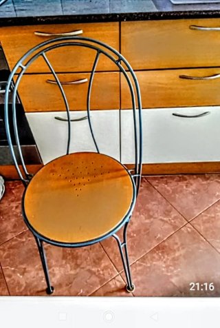 Silla vintage metal y madera