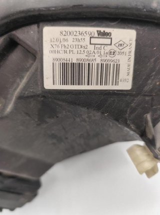 Faro izquierdo 8200417452 renault kangoo 2201