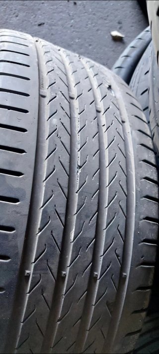 225/55 R18 102Y XL